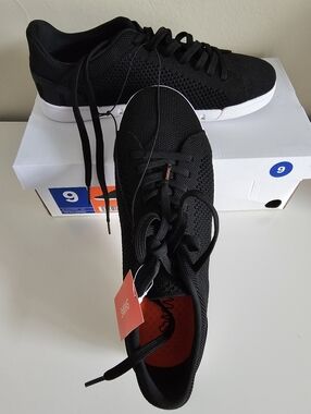 Mens Swims Black Lace-Up Sneakers with White Sole. Size 9
